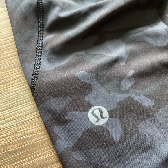 Lululemon Fast and Free Camo Biker Shorts - Picture 7 of 9